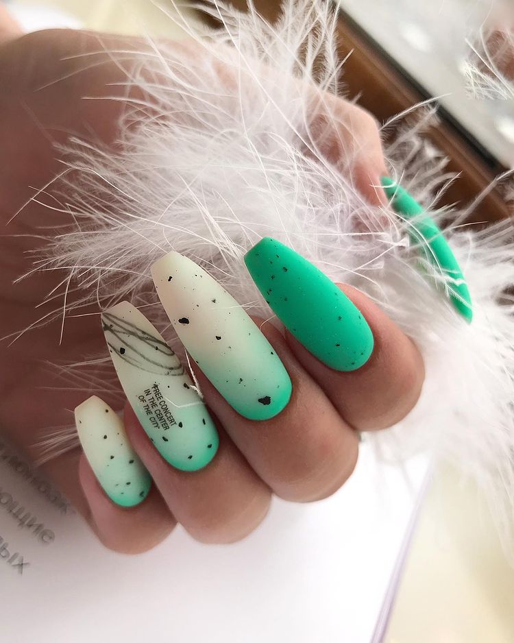 Coffin Green Matte Nails